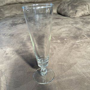 NEW Libbey Glassware - 6425 - 10 oz Footed Pilsner Glass
